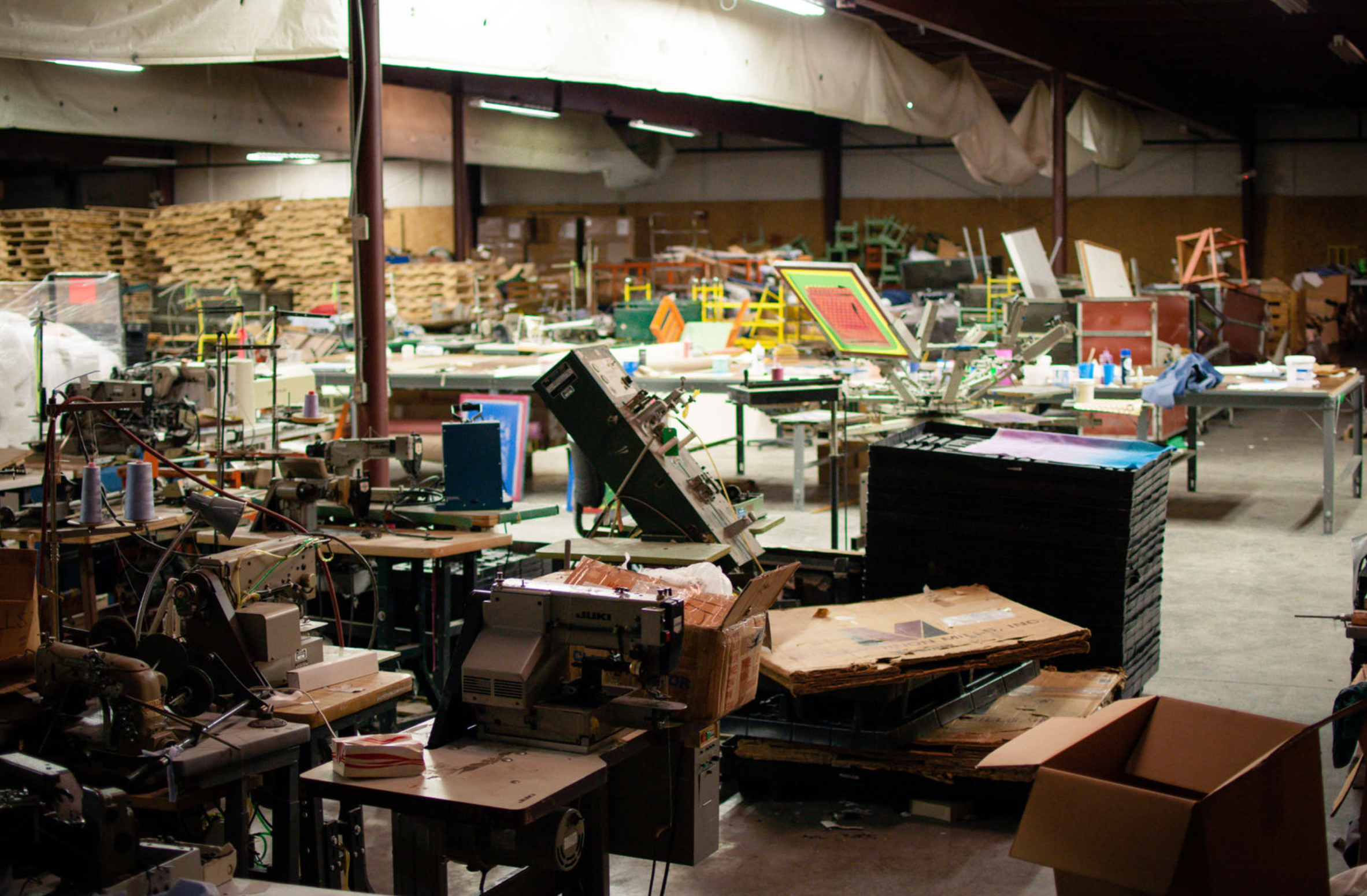 Sewing factory interior photo 8